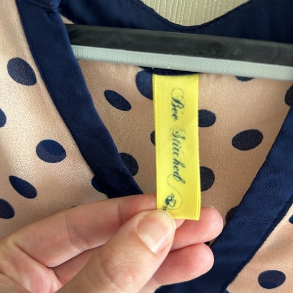 Sheer- cap short sleeve tee - Picture 4 of 8